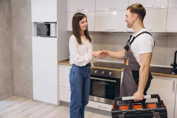 Experienced Plumber Montreal for Residential Plumbing Services