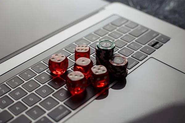 Tìm hiểu trang cá cược bóng đá uy tín qua nội dung thantai88