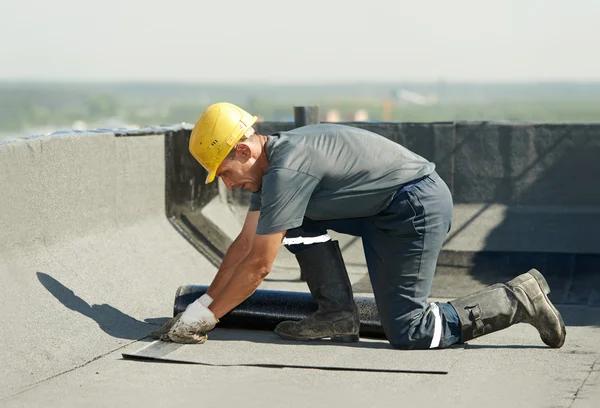 Why Local Roofing Professionals Matter When Planning Roof Repairs